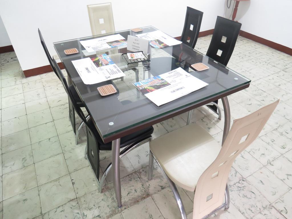 Hostal Casa Prado Меделин Екстериор снимка