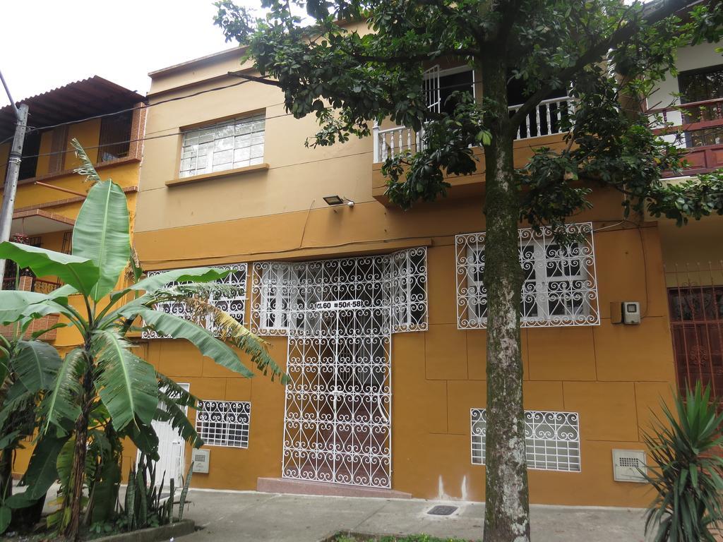 Hostal Casa Prado Меделин Екстериор снимка